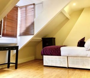 Photo 7- click for photo gallery